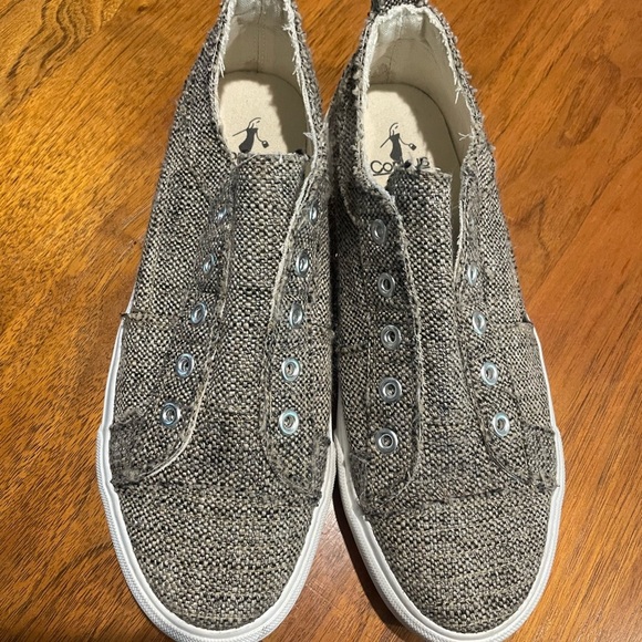 Corkys Gray Tweed Slip-On Sneakers - Picture 2 of 5